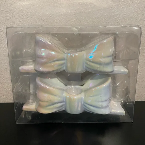 Target Bullseye Ceramic Iridescent Taper Bow-Shaped Candle Holders Set of 2 New - Picture 3 of 10